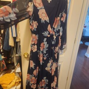 Chic Long Sleeve Floral Dress in Navy